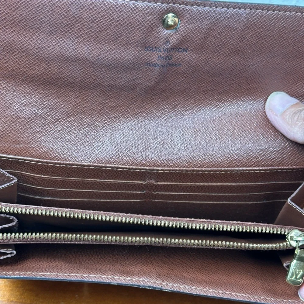 Louis Vuitton Bifold Wallet CT1038